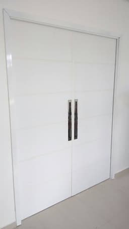 Affluence double * (porta dupla com folhas frisadas) 1