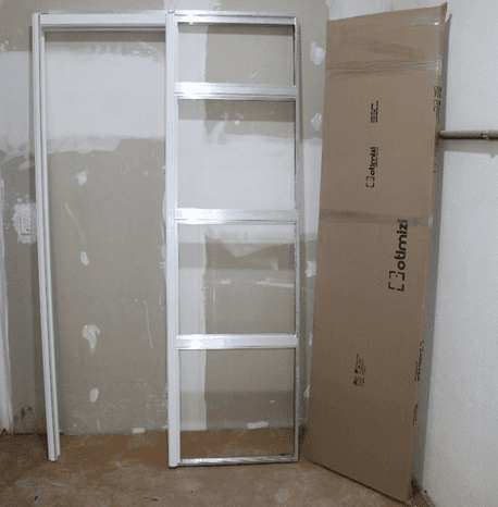 Estrutura Glass Plus (Alumínio Puxador 52 + Fechadura) - Vidro Não Incluso