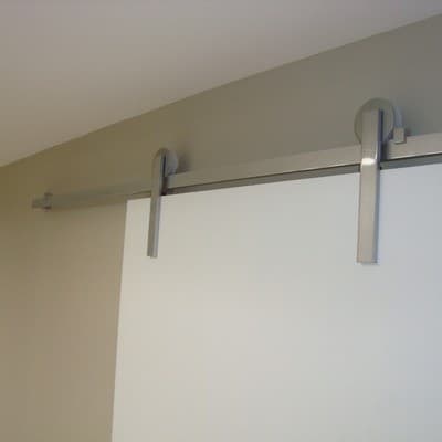 kit Roldana Aparente Inox, Folha Lisa Fundo Prime Branco e puxador H 30cm
