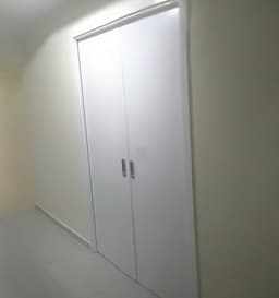 Modelo Duplo Unique - (Porta Dupla Puxador Inox 15cm - 02 Folhas Lisas) 2